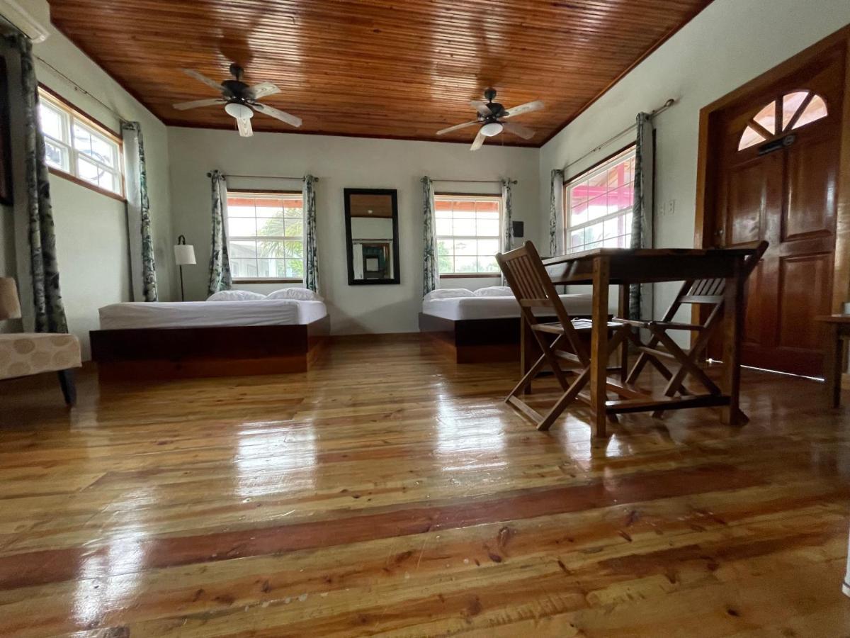 Sea N Sun Guest House Caye Caulker Exteriér fotografie