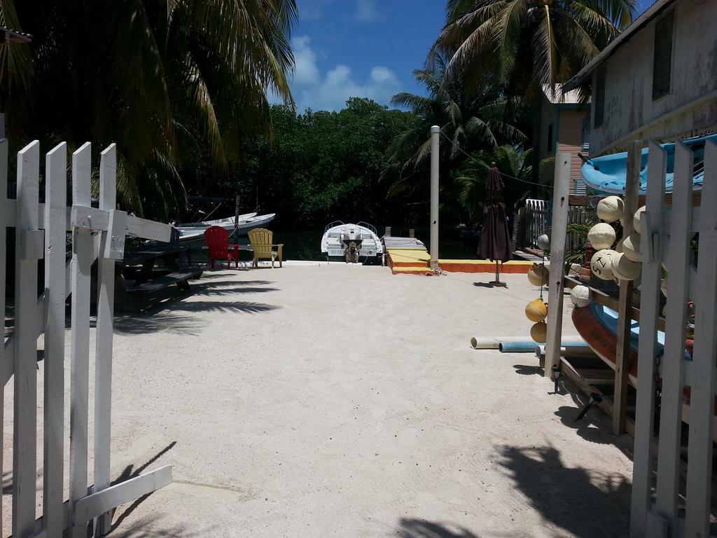 Sea N Sun Guest House Caye Caulker Exteriér fotografie